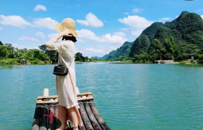 团服务电话号码：【口碑好导游】人生就是搏桂林私人定制旅游组